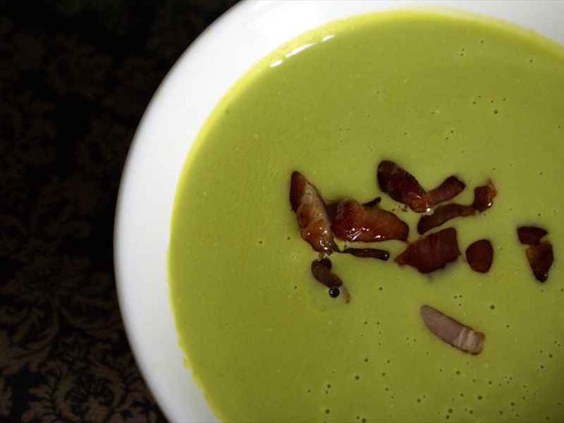 Crme de petits pois au lard